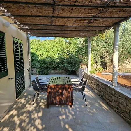 Holiday House With A Pool * Lumbarda