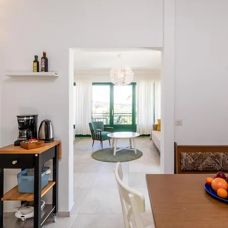 Apartament Holiday House With A Pool Lumbarda