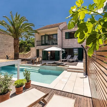 Holiday House With A Pool * Lumbarda