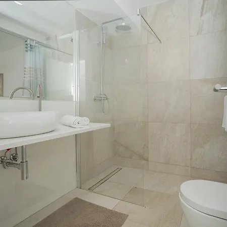 Apartament Holiday House With A Pool Lumbarda