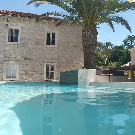 Holiday House With A Pool * Lumbarda